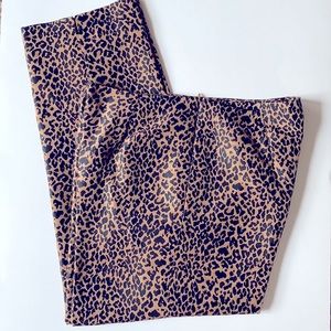 Silk animal print Capri pants